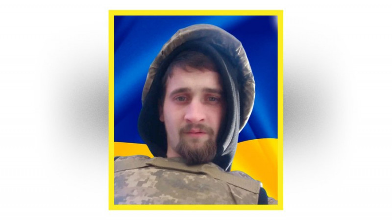 На Чернігівщині попрощалися з захисниками України Сергієм Купрієнком та Сергієм Молнаром