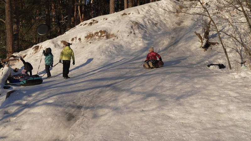 Переломи та струси мозку: де в Чернігові найнебезпечніші гірки для катання і чому
