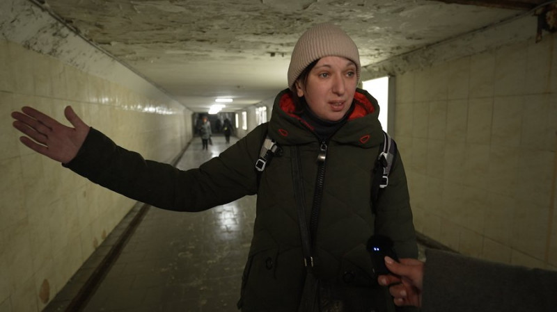 Слизько й темно: у Чернігові люди скаржаться на підземний перехід у центрі міста