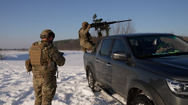 "«Кошмарять» 24/7, але ми прорвемося": як працюють по російських безпілотниках мобільні вогневі групи на Чернігівщині