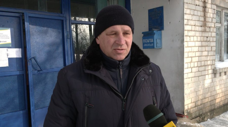 "Залишили без кружки води": жителі села на Новгород-Сіверщині живуть без водопостачання через замерзлу вежу