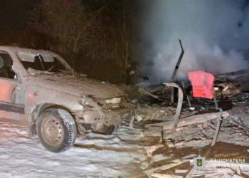 Двоє людей зазнали поранень: армія РФ атакувала «Геранню» приватний будинок у Бахмацькій громаді