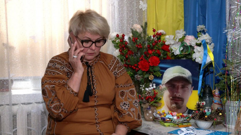 Майже рік очікування: мати померлого військового з Чернігова не може оформити статус і виплати