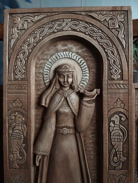 Бачив квітку папороті та створив безліч різьблених і керамічних робіт: творчий шлях майстра з Чернігівщини