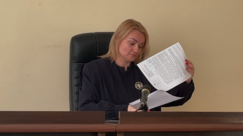 Купувала масло в начальника тилу: на Чернігівщині допитали свідка у справі розкрадання військового майна