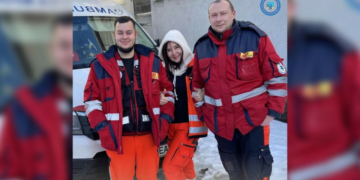 Уві сні зупинилося серце: як у Чернігові бригада "швидкої" разом з родичами врятували чоловіка Уві сні зупинилося серце: як у Чернігові бригада «швидкої» разом з родичами врятували чоловіка