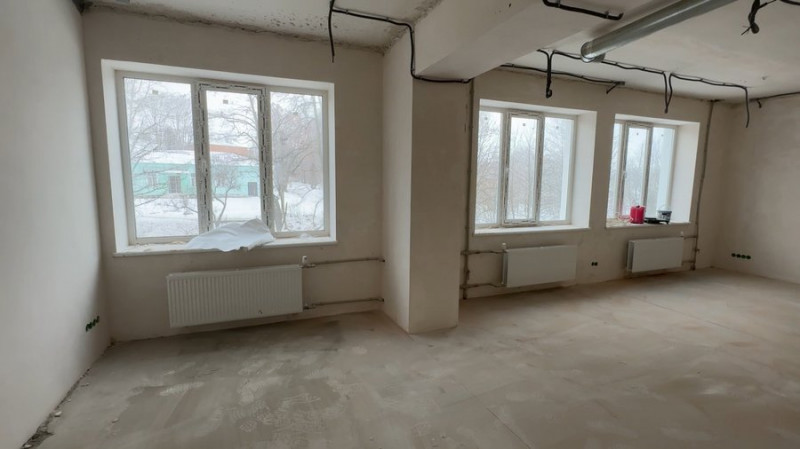 Палати з окремими санвузлами, зали для реабілітації, три нових ліфти: у Прилуцькій лікарні роблять ремонт за 150 млн грн