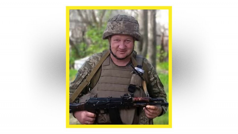 На Чернігівщині попрощалися з військовими Вадимом Арендарем та Віталієм Дудком