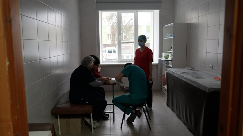 У Чернігові зросла кількість звернень до травмпункту через погіршення погодних умов