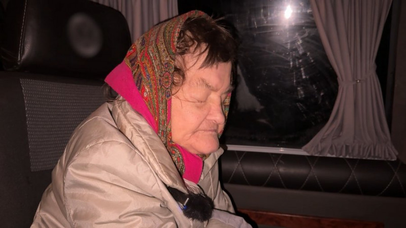 "Допомогла негода": як із прикордоння Чернігівщини евакуйовували маломобільну жінку