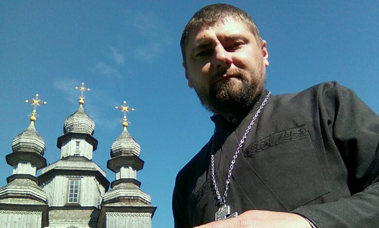 Могили поблизу церков на Чернігівщині: кого і чому ховали біля храмів