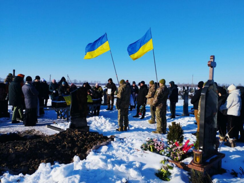На Чернігівщині попрощалися із захисником, який загинув на Запорізькому напрямку