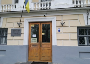 На Чернігівщині впроваджують міжнародне маркування пам’яток знаком «Блакитний щит» (Фото) На Чернігівщині впроваджують міжнародне маркування пам’яток знаком «Блакитний щит» (Фото)