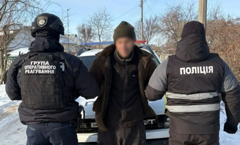 На Чернігівщині затримано чоловіка, який незаконно торгував зброєю (Фото)