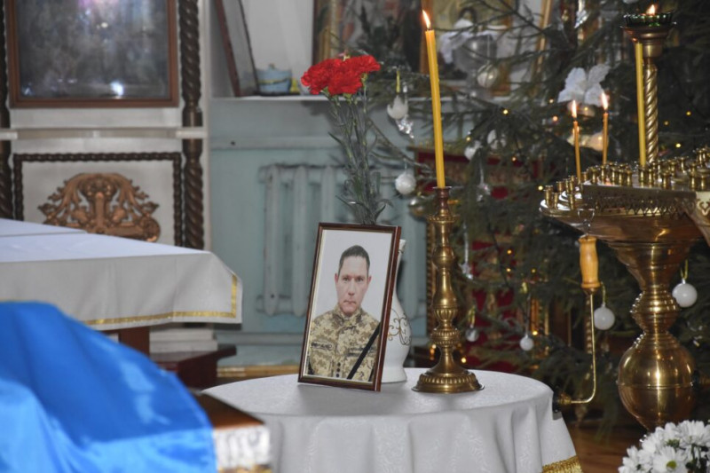 Народився у росії, загинув, захищаючи Україну: на Чернігівщині попрощалися із захисником