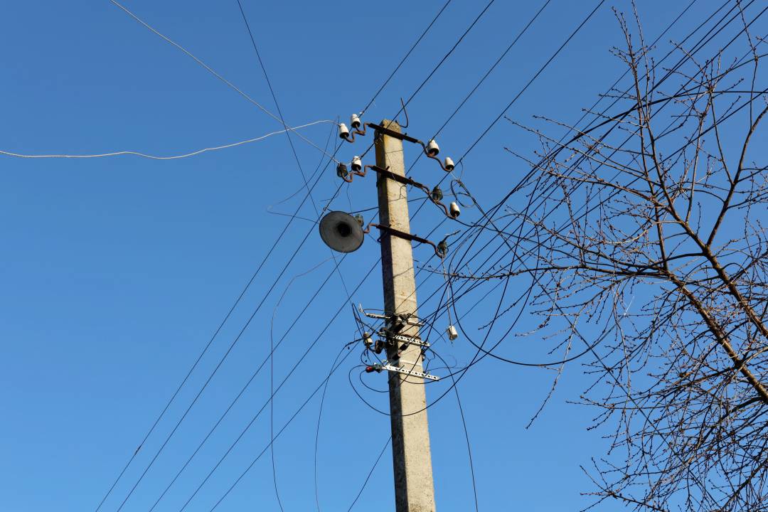 Наслідки нічного комбінованого удару по Чернігову: постраждалих немає, триває ліквідація пошкоджень