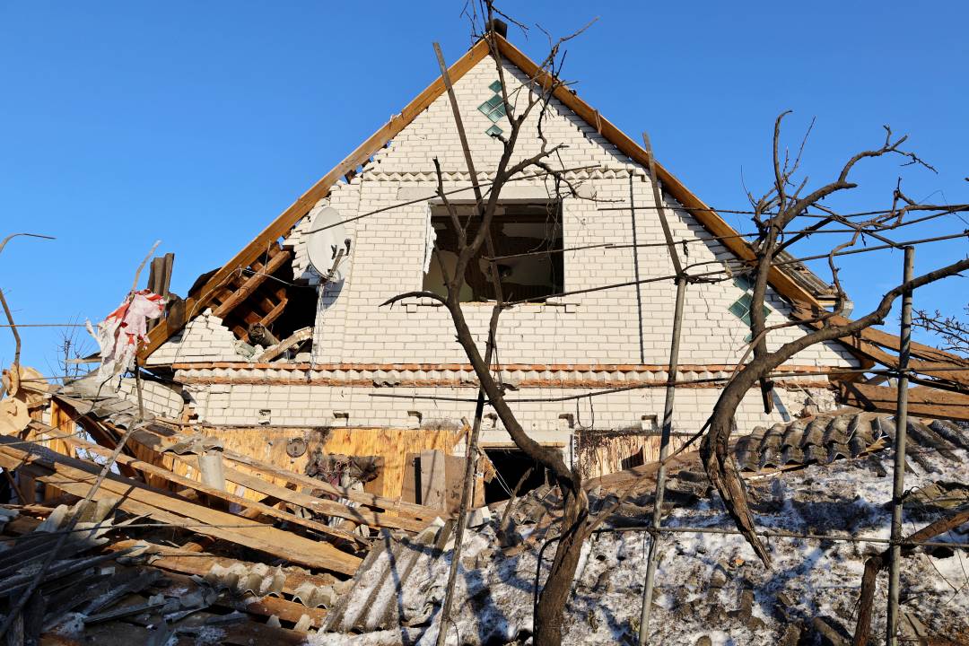 Наслідки нічного комбінованого удару по Чернігову: постраждалих немає, триває ліквідація пошкоджень
