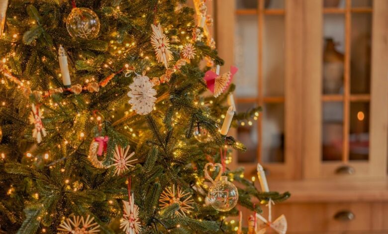 Новорічні іграшки мали лише заможні: як у давнину чернігівці прикрашали ялинки