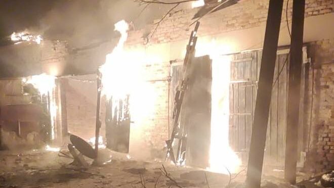 Прикордоння у вогні: армія рф завдала ударів по багатоповерхівці та лікарні на Чернігівщині (Фото)