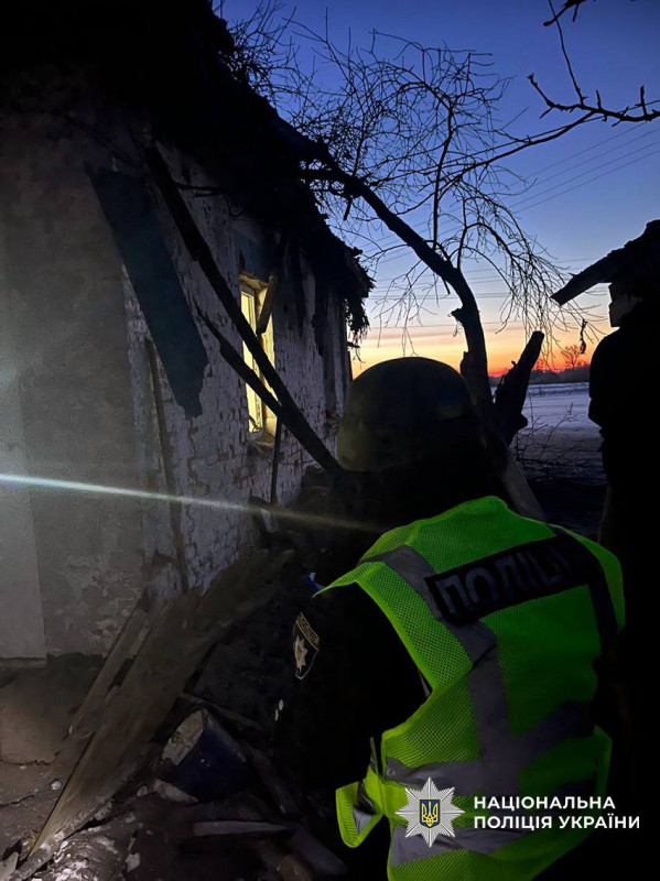 Росіяни били по обʼєктах енергетики і звʼязку на Чернігівщині (Фото)