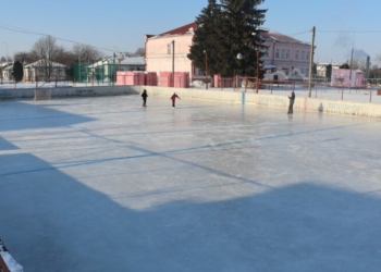 У Борзні вже готовий каток для зимового відпочинку