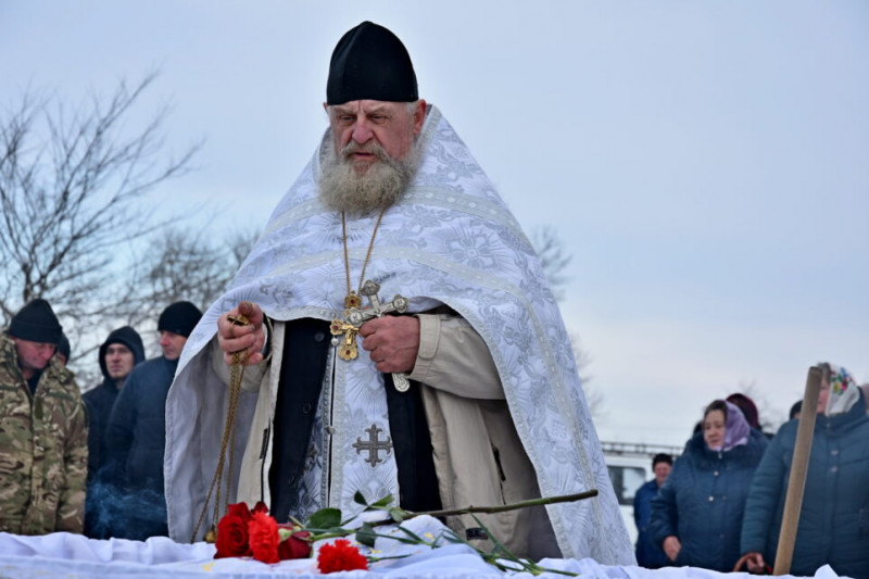 У громаді на Чернігівщині попрощалися із захисником, який загинув на Запоріжжі