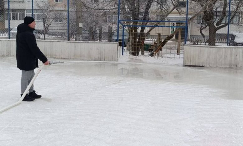 У Ніжині запрацювала безкоштовна ковзанка