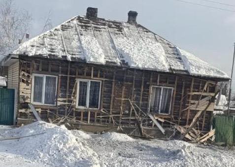 Уражено житловий квартал: армія рф тричі атакувала місто на прикордонні Чернігівщини