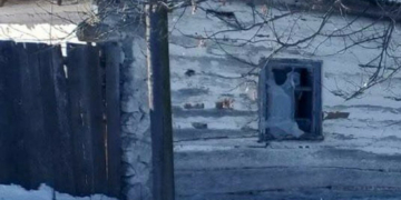 Пошкоджені приватні будинки: росіяни FPV-дронами та з артилерії атакували Будо-Вороб’ївську на Чернігівщині