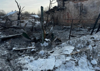 Троє людей зазнали поранень: що відомо про атаку РФ по центру міста Новгород-Сіверський 26 лютого