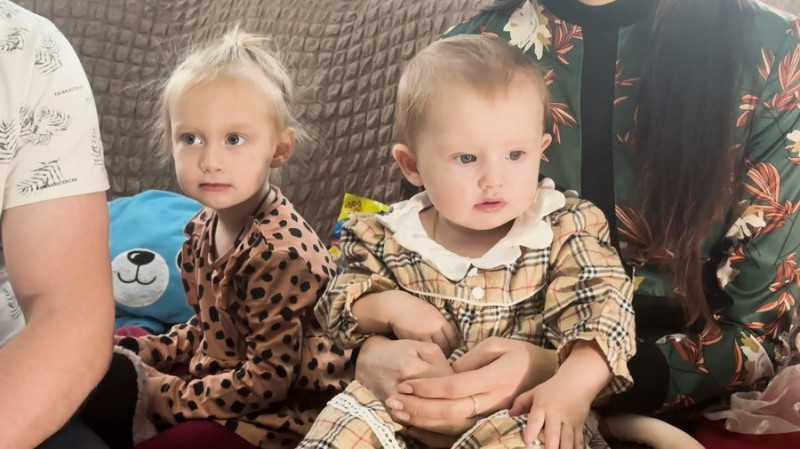 Мають трьох корів, обробляють 4 га землі та готують по 20 літрів борщу: як живе багатодітна родина Лень на Чернігівщині