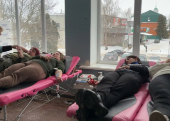 «У Козельці справжній аншлаг»: що мотивує донорів з Чернігівщини здавати кров