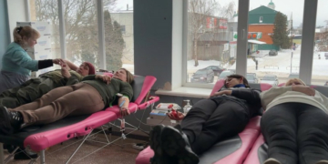 «У Козельці справжній аншлаг»: що мотивує донорів з Чернігівщини здавати кров