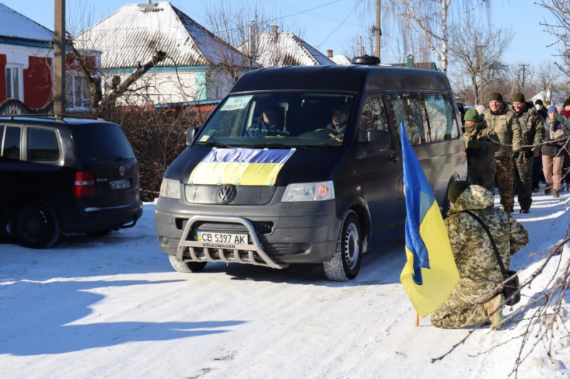 На Чернігівщині попрощалися із бойовим медиком, який загинув на Харківщині