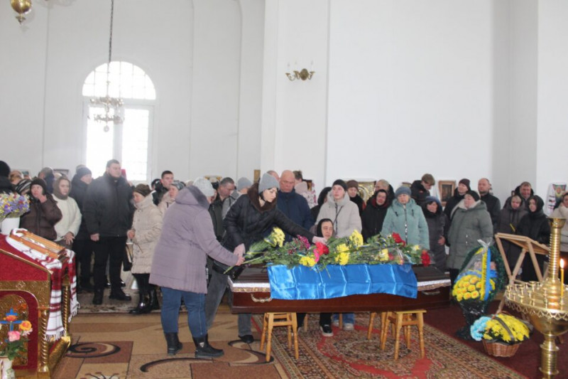 На Чернігівщині попрощалися з солдатом, який загинув на Курщині