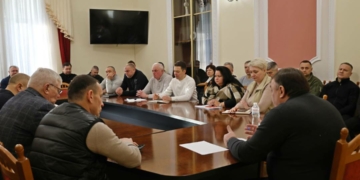 На загальноміській нараді розглянули поточні питання життєдіяльності Чернігова