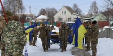 Понад рік вважався безвісти зниклим: на Чернігівщині попрощалися із загиблим Героєм