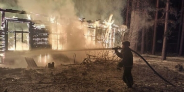 Росіяни вдарили по обʼєкту звʼязку на прикордонні