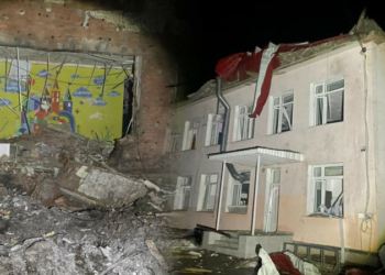 Знищений корпус ліцею та шкільні автобуси: росіяни дронами атакували село в Понорницькій громаді на Чернігівщині