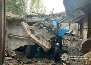 Постраждали двоє цивільних, пошкоджена сільгосптехніка: російські «Герані» атакували Сосницьку громаду на Чернігівщині