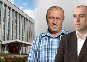 У Чернігівській обласній раді достроково припинили повноваження двох депутатів