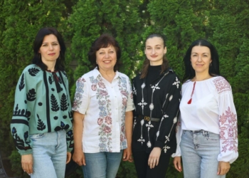 Чернігів відзначає День вишиванки: фоторепортаж із міста