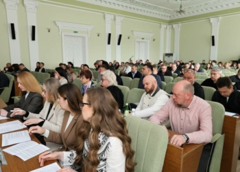 Чернігівська міська рада звернулась до Уряду: освіта, транспорт і фінансування громади — серед ключових питань