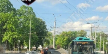 У центрі Чернігова сталася ДТП (Фотофакт)
