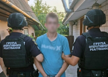 Ніжинські поліцейські затримали підозрюваного у збуті наркотиків