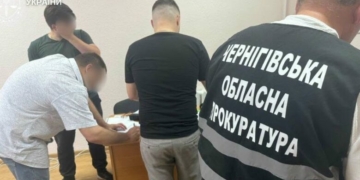 Посадовця комунального підприємства Чернігова судитимуть через збитки на ремонті каналізації
