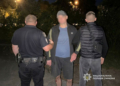 Вихопив із каси гроші та втік: у Чернігові затримали чоловіка за підозрою у пограбуванні працівниці аптеки