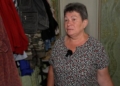 «На наші смішні пенсії ми нічого не зможемо зробити»: як люди відновлюють пошкоджене житло після атак РФ по Мені