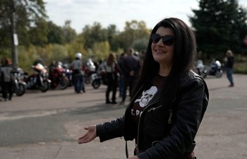 «Не уявляю життя без мотоцикла»: байкери з Чернігівщини зібралися на перше від початку вторгнення закриття мотосезону