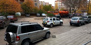 На вулиці Незалежності ремонтуватимуть водопровід: прохання до водіїв